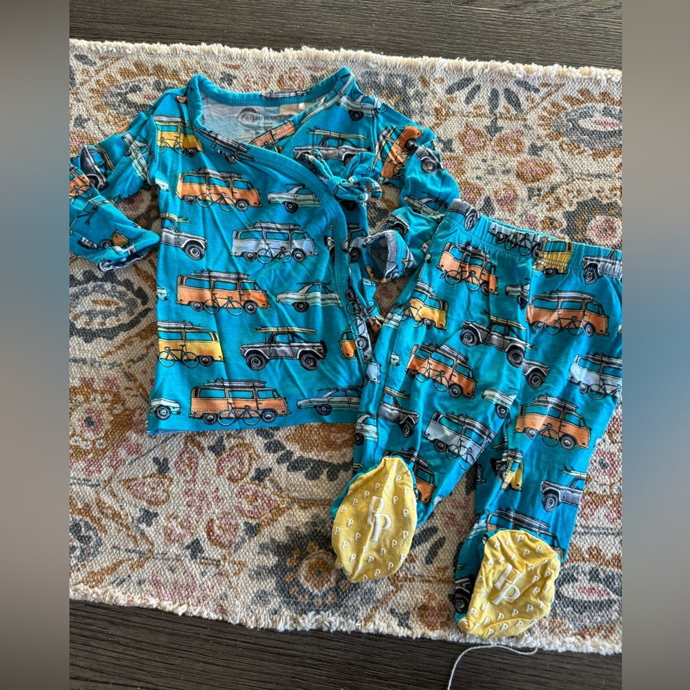 Posh peanut kimono set